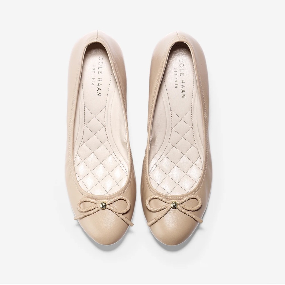 Cole Haan Bow Wedge Size 8